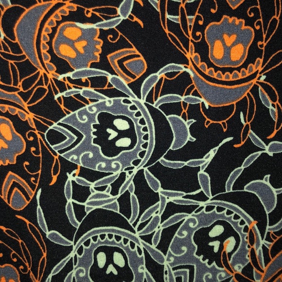 Lularoe Classic T - Picture 2 of 2